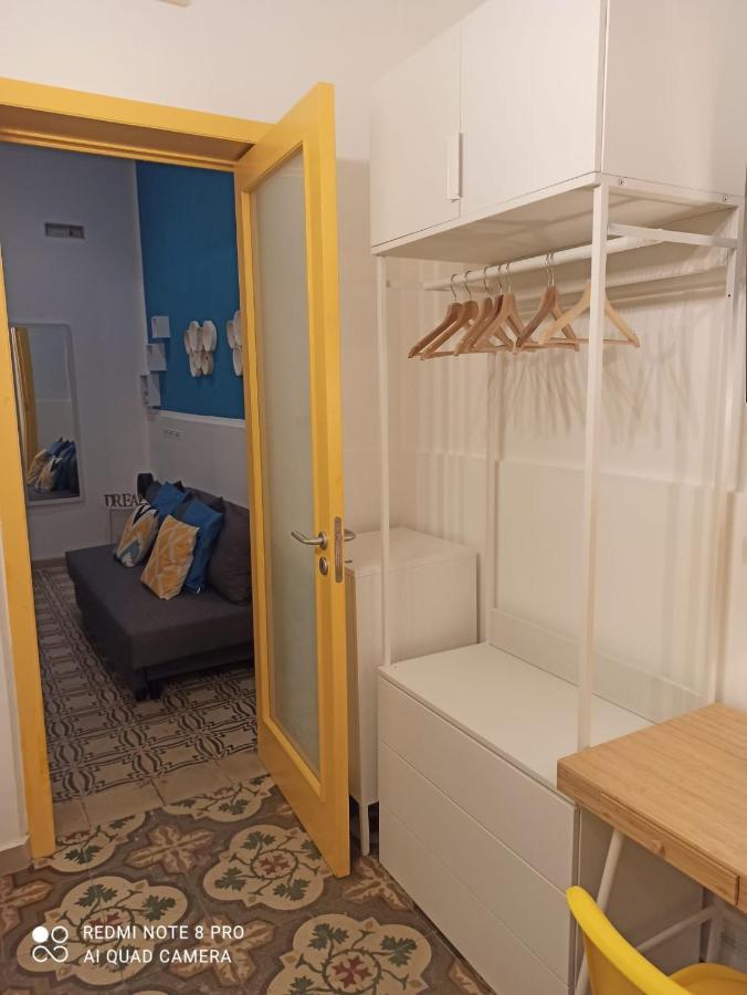 Appartamento Con Cortile A 30 Mt. Dal Mare باري المظهر الخارجي الصورة