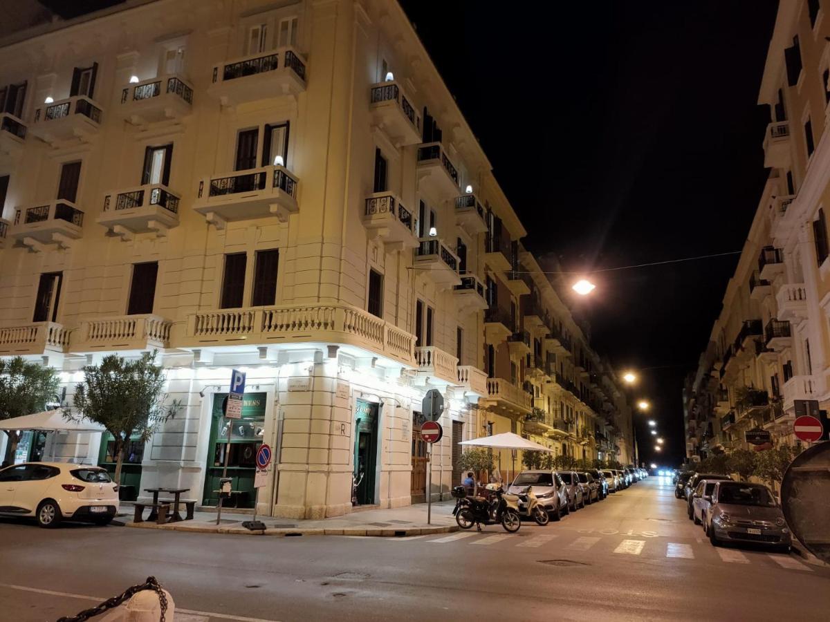 Appartamento Con Cortile A 30 Mt. Dal Mare باري المظهر الخارجي الصورة
